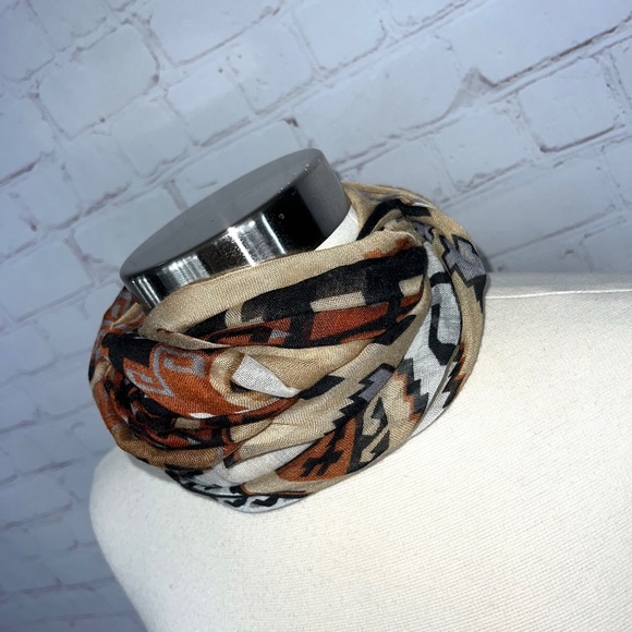 🛍️$3 Bundled Lightweight Tan Black Multicolor Infinity Scarf - Picture 7 of 9
